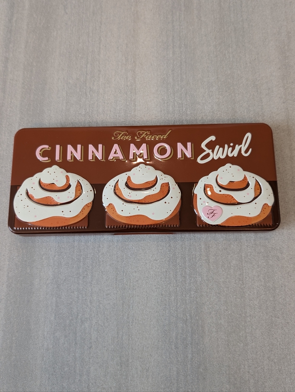 Too Faced Cinnamon Swirl Limited Edition Eyeshadow Palette NIB - Picture 4 of 5